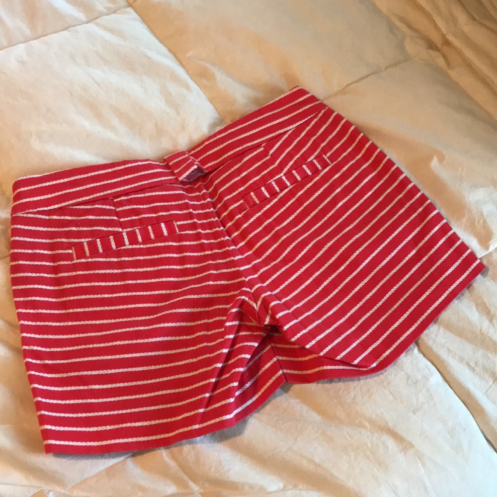 Women’s J. Crew chino shorts! - Picture 2 of 5